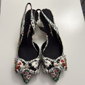 NIB Salvatore Ferragamo Reda Heels Size 8B